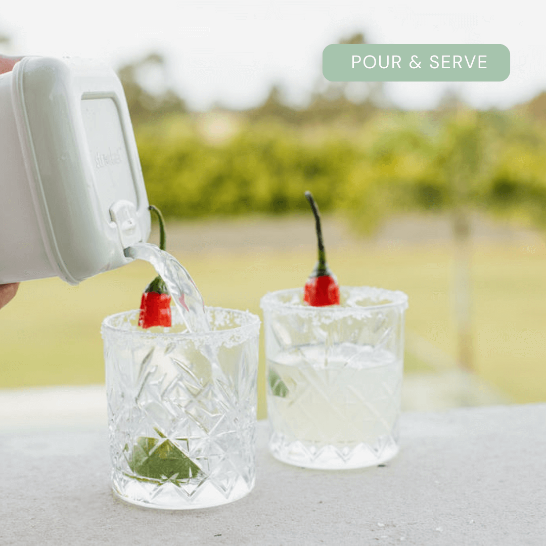 Innovative Strucket Teenie for effortless cocktail preparation