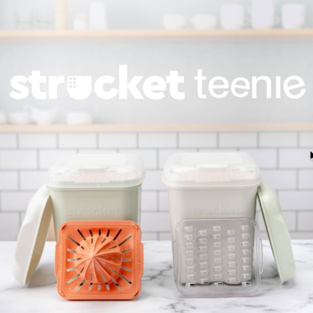 Strucket Teenie interlocking connection for easy handling