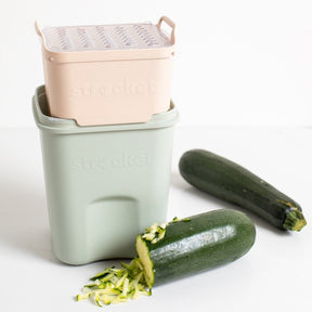 Food-grade Strucket Teenie grater BPA-free and recyclable