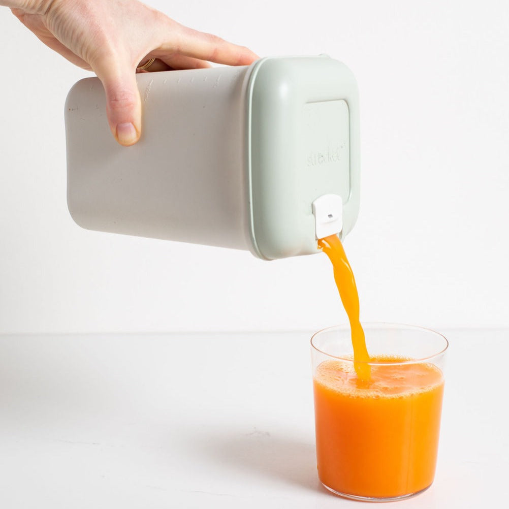Strucket lid for safe food storage in the fridge